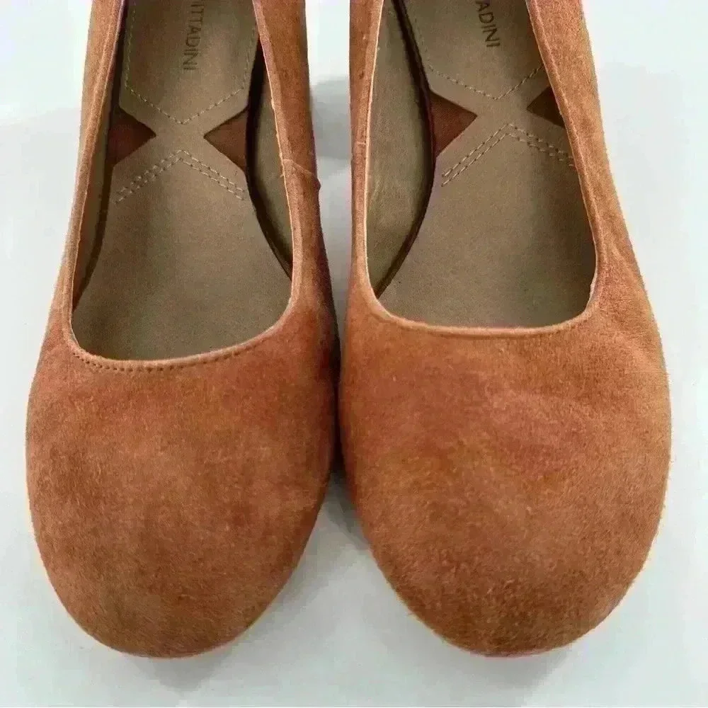 Adrienne Vittadini womens heels size 7.5 burnt orange suede round toe career